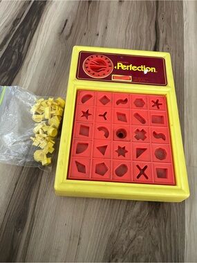 Vintage Perfection Lakeside 1975 No 8370 Family Action Game